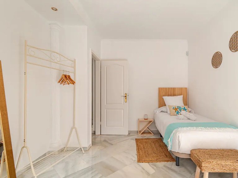 Villa for Sale in Nagüeles, Malaga 21