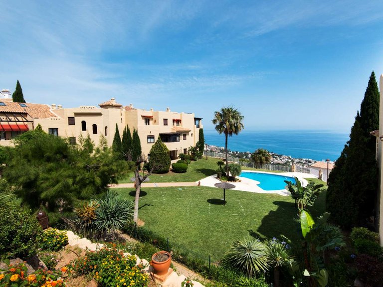 Apartment for Sale in Benalmadena, Malaga 3