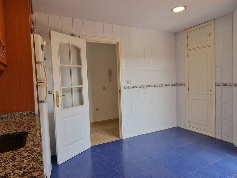 Apartment for Sale in San Luis De Sabinillas, Malaga 10
