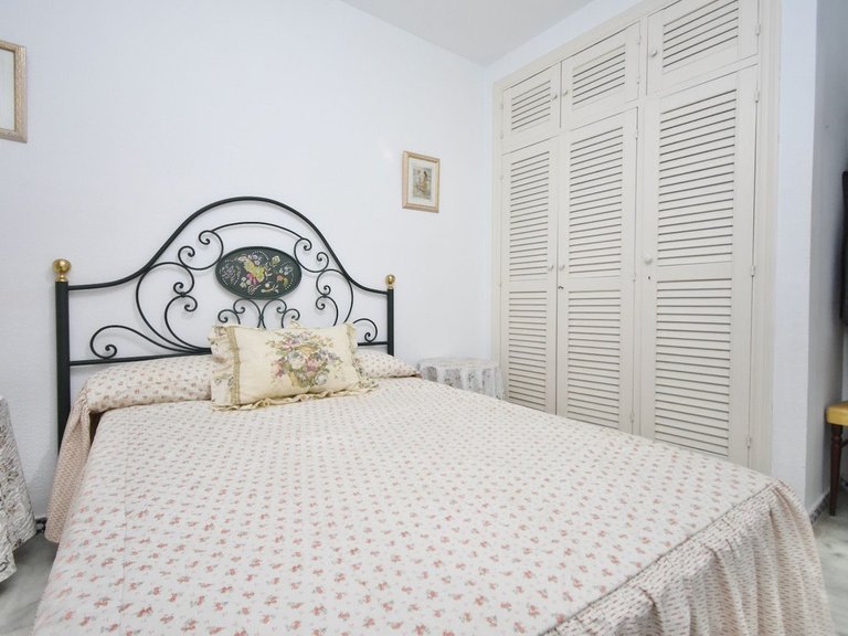 Apartment for Sale in Fuengirola, Malaga 18
