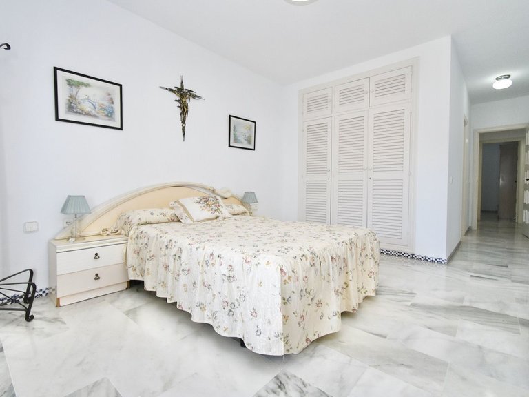 Apartment for Sale in Fuengirola, Malaga 21