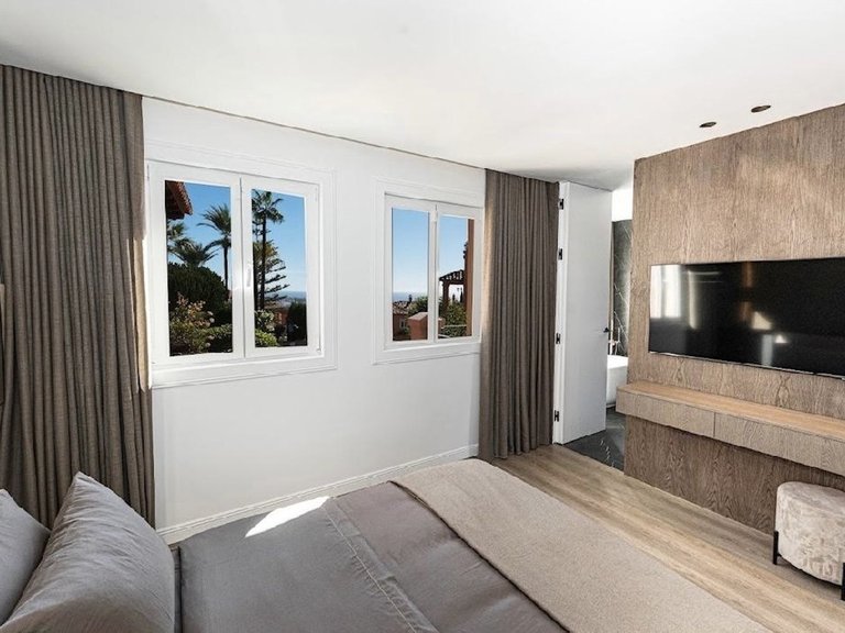 Villa for Sale in Benahavís, Malaga 29