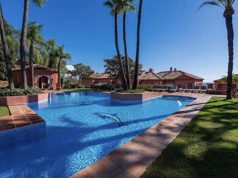 Villa for Sale in Benahavís, Malaga 48