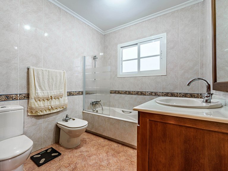 Villa for Sale in Ciudad Jardín, Malaga 23