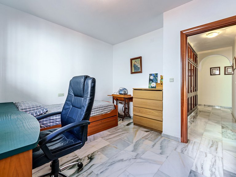 Villa for Sale in Ciudad Jardín, Malaga 27