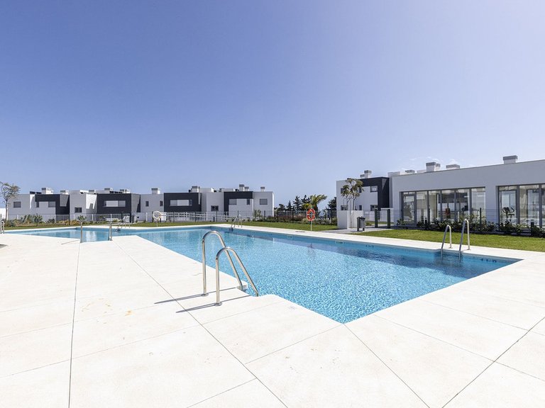 Apartment for Sale in Valle Romano, Malaga 12