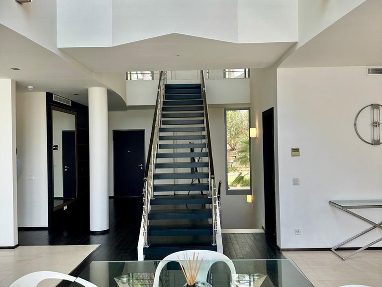 Villa for Sale in The Golden Mile, Malaga 18
