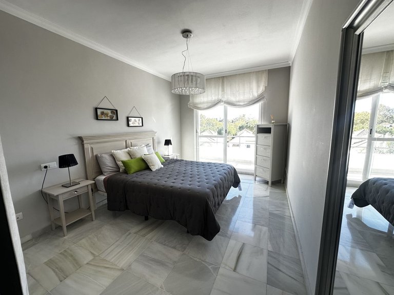 Apartment for Sale in Nueva Andalucía, Malaga 8