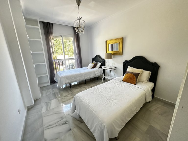 Apartment for Sale in Nueva Andalucía, Malaga 9