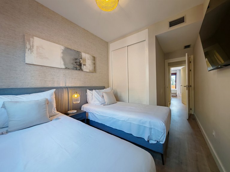 Apartment for Sale in Benahavís, Malaga 12