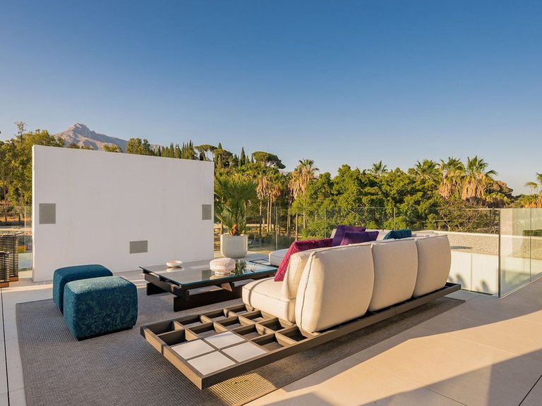 Villa for Sale in Marbella, Malaga 26