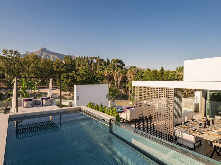 Villa for Sale in Marbella, Malaga 28