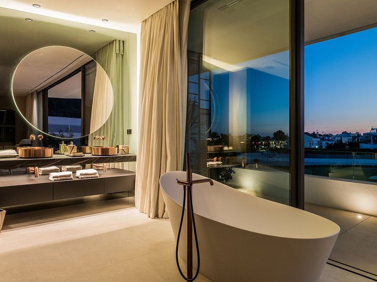 Villa for Sale in Marbella, Malaga 43