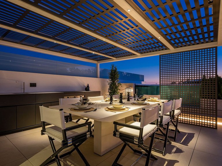 Villa for Sale in Marbella, Malaga 44