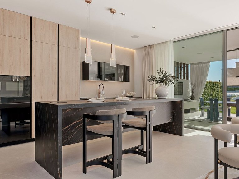 Villa for Sale in Marbella, Malaga 8