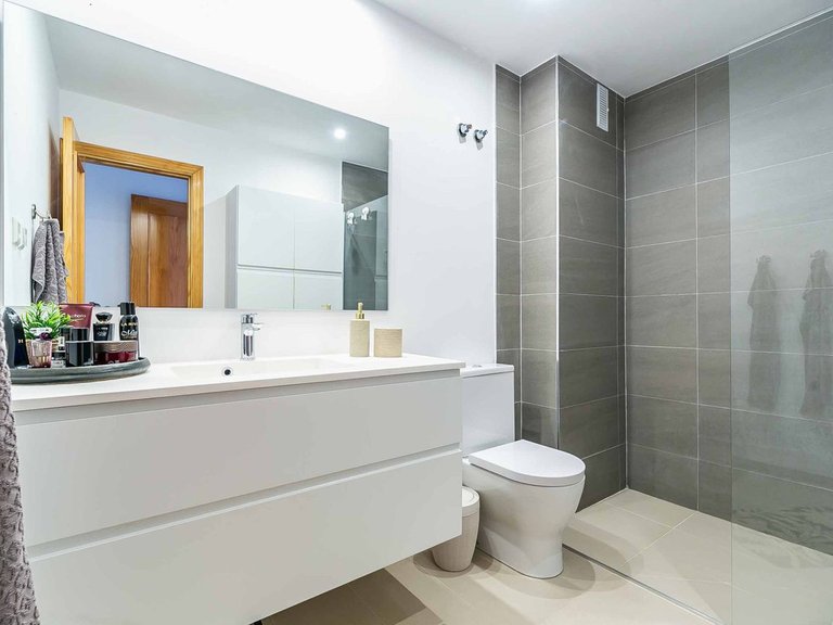 Apartment for Sale in Benalmadena, Malaga 36
