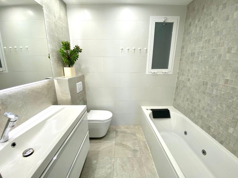 Apartment for Sale in Marbella, Malaga 24