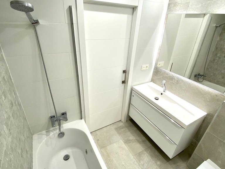 Apartment for Sale in Marbella, Malaga 25