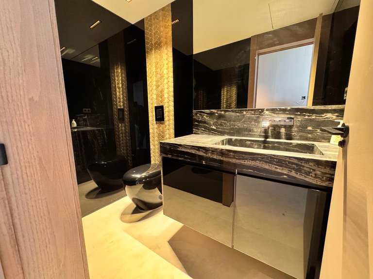 Villa for Sale in Higueron, Malaga 17
