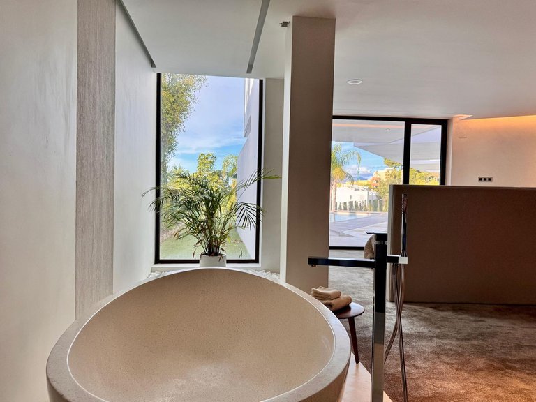 Villa for Sale in Higueron, Malaga 20