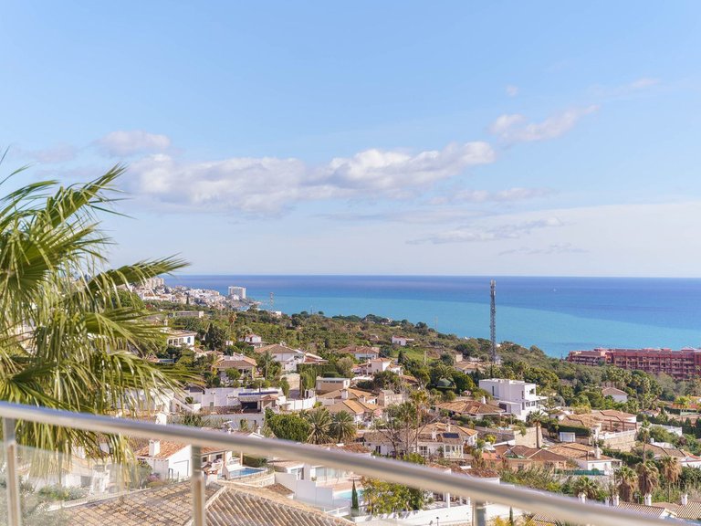 Apartment for Sale in Higueron, Malaga 12