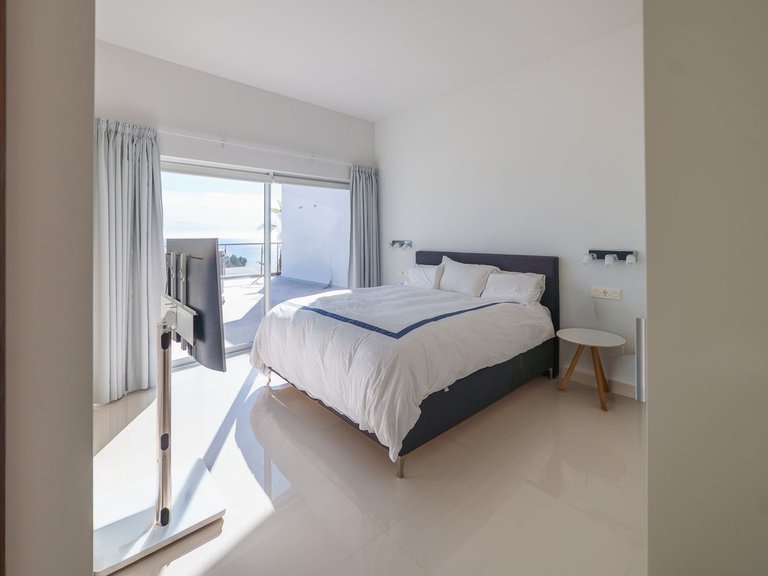 Apartment for Sale in Higueron, Malaga 27