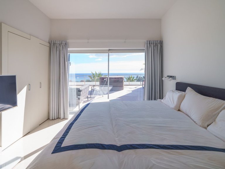 Apartment for Sale in Higueron, Malaga 28