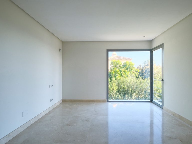 Villa for Sale in Benahavís, Malaga 24