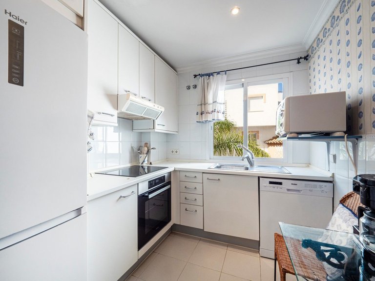 Apartment for Sale in Puerto Banús, Malaga 22