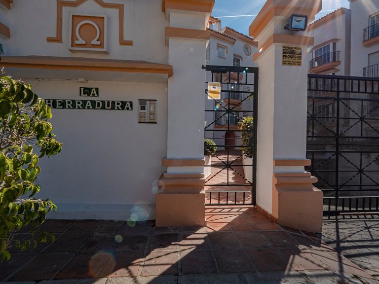 Apartment for Sale in Puerto Banús, Malaga 42