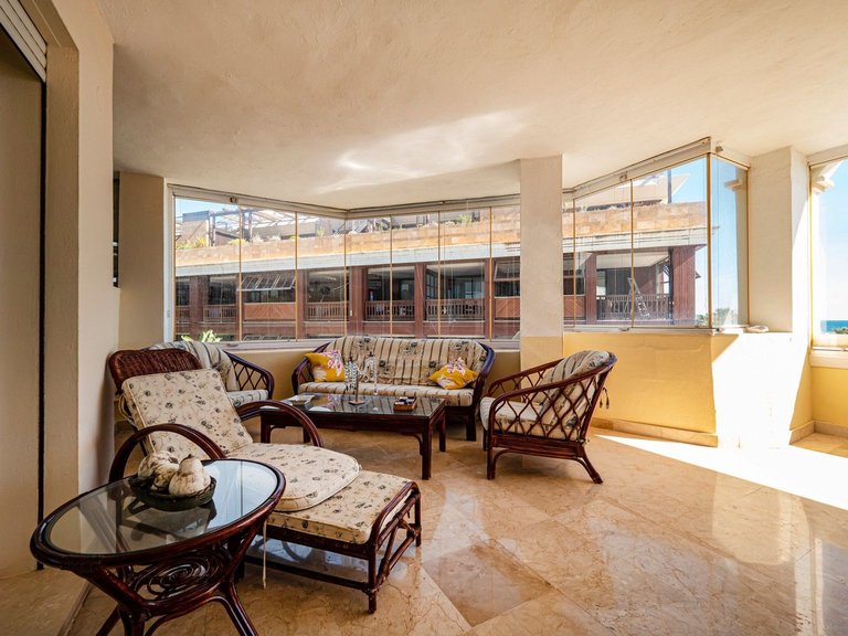 Apartment for Sale in Puerto Banús, Malaga 9