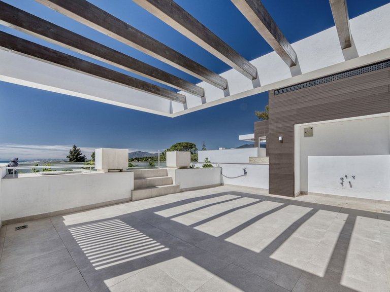 Villa for Sale in Marbella, Malaga 10