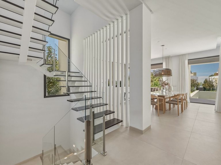Villa for Sale in Marbella, Malaga 12