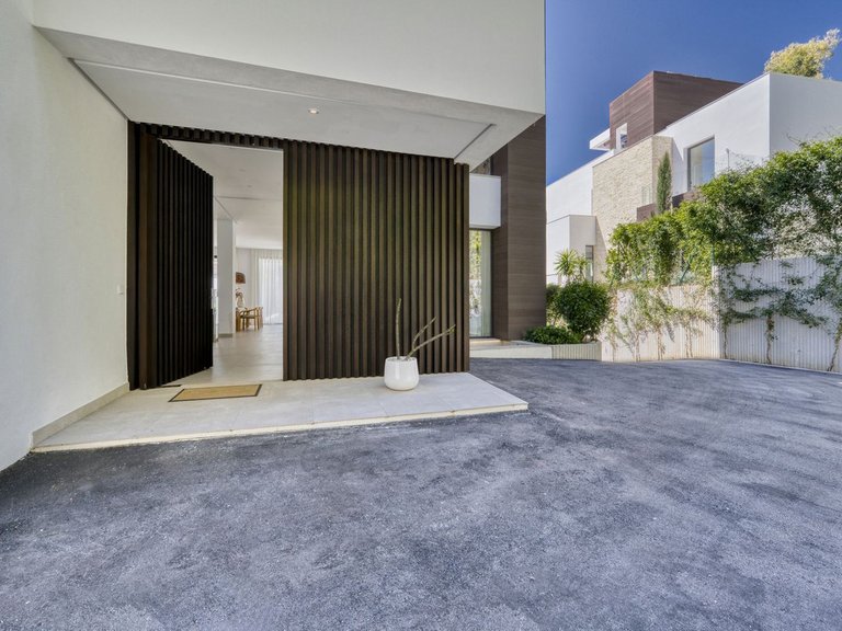 Villa for Sale in Marbella, Malaga 6