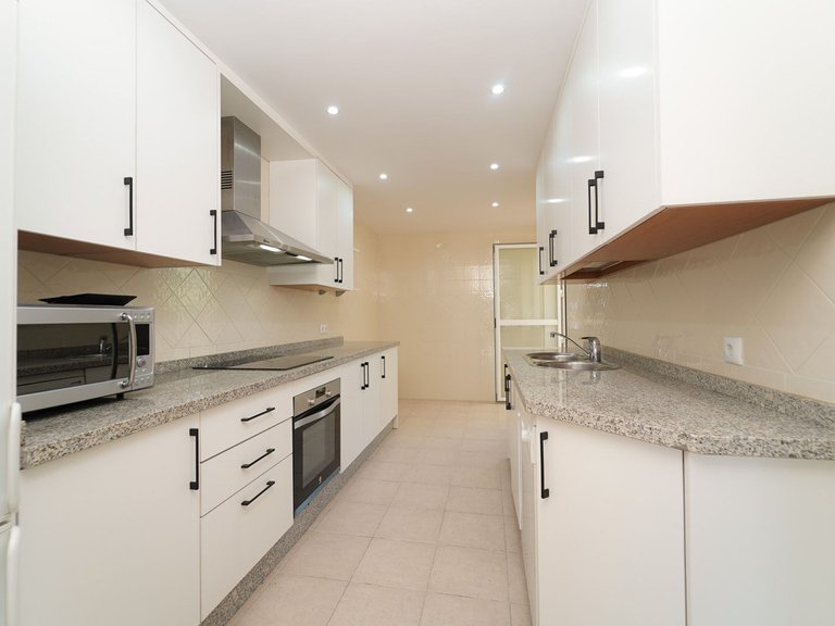 Apartment for Sale in Elviria, Malaga 12