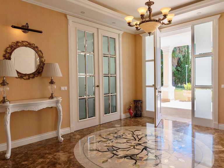Villa for Sale in El Rosario, Malaga 10