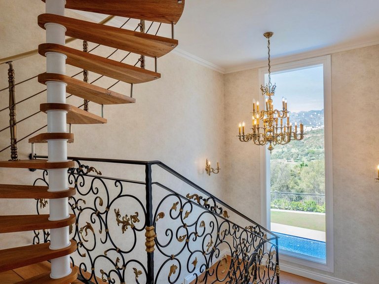 Villa for Sale in El Rosario, Malaga 18