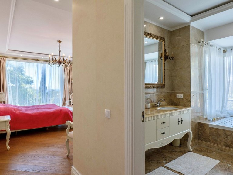 Villa for Sale in El Rosario, Malaga 27