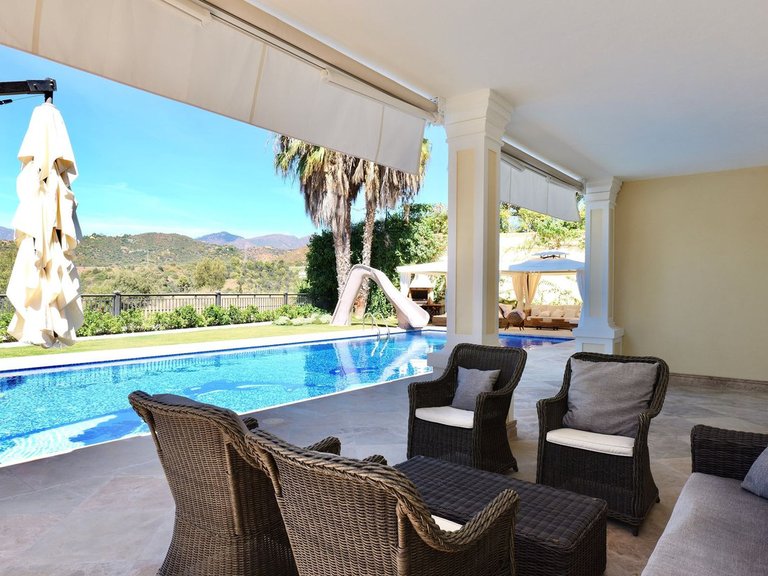 Villa for Sale in El Rosario, Malaga 46