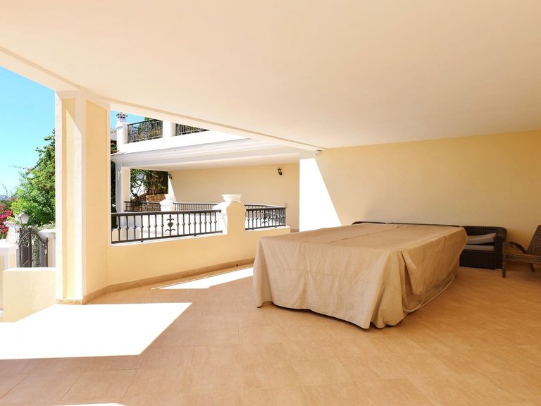 Villa for Sale in El Rosario, Malaga 49