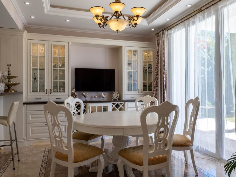 Villa for Sale in El Rosario, Malaga 5