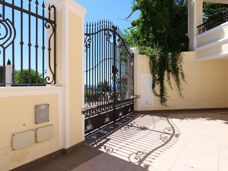 Villa for Sale in El Rosario, Malaga 51