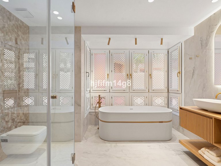 Apartment for Sale in Estepona, Malaga 10