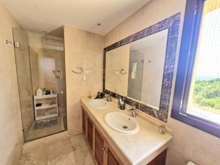 Villa for Sale in La Duquesa, Malaga 14