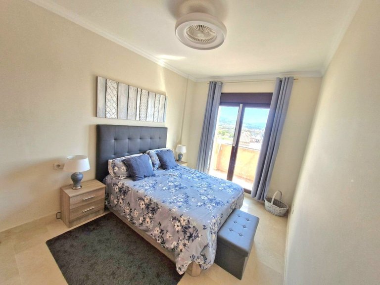 Villa for Sale in La Duquesa, Malaga 9