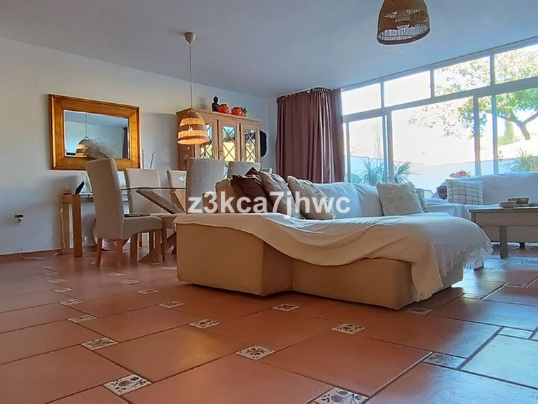 Villa for Sale in Estepona, Malaga 13