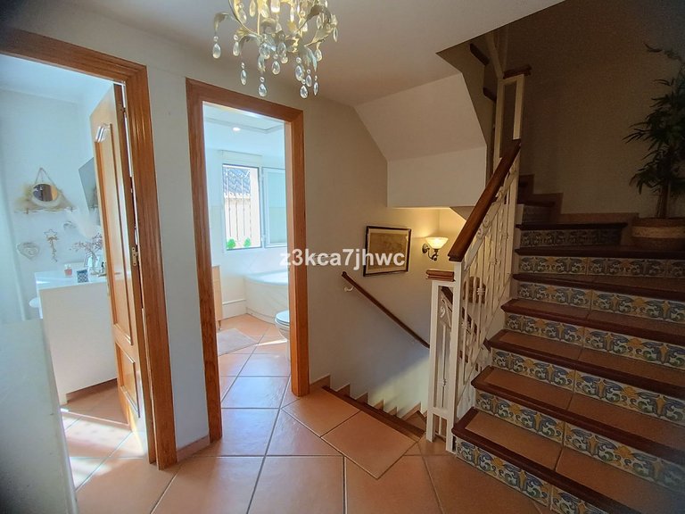 Villa for Sale in Estepona, Malaga 36