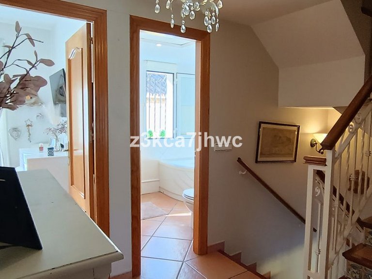Villa for Sale in Estepona, Malaga 45