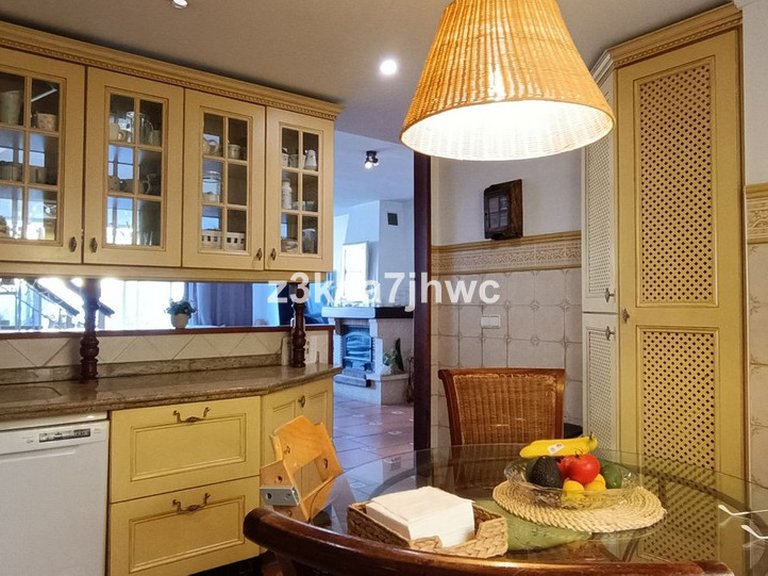 Villa for Sale in Estepona, Malaga 7