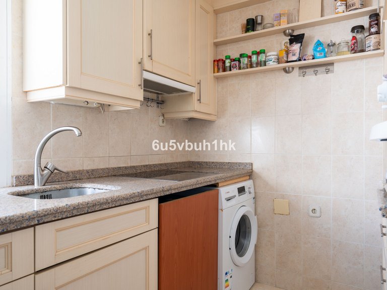 Villa for Sale in Nueva Andalucía, Malaga 17
